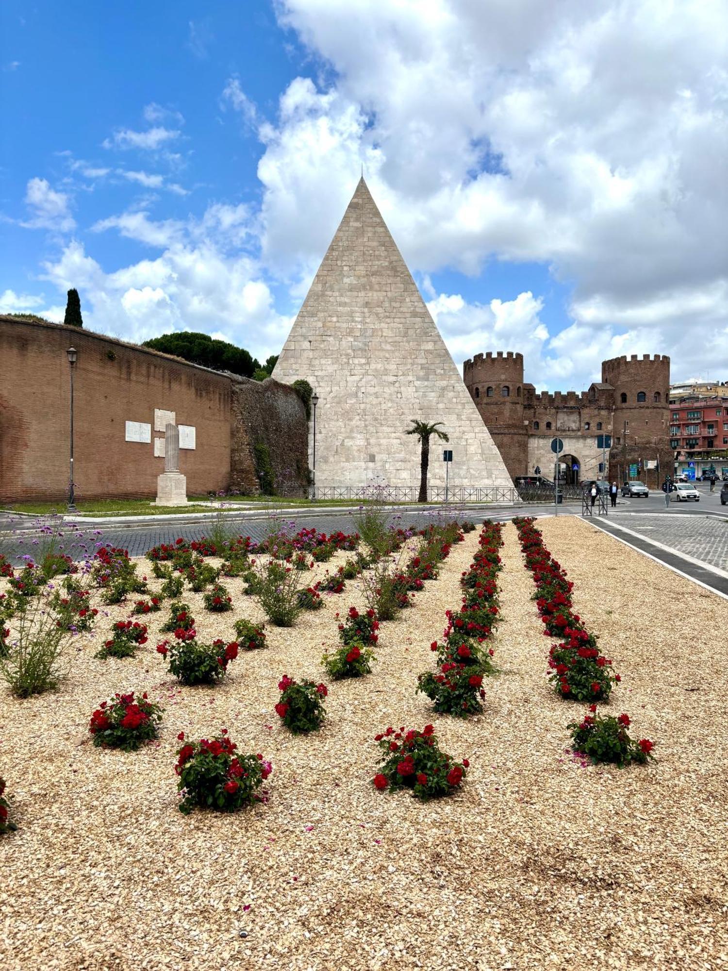 Casa Dea Piramide Apartamento *
